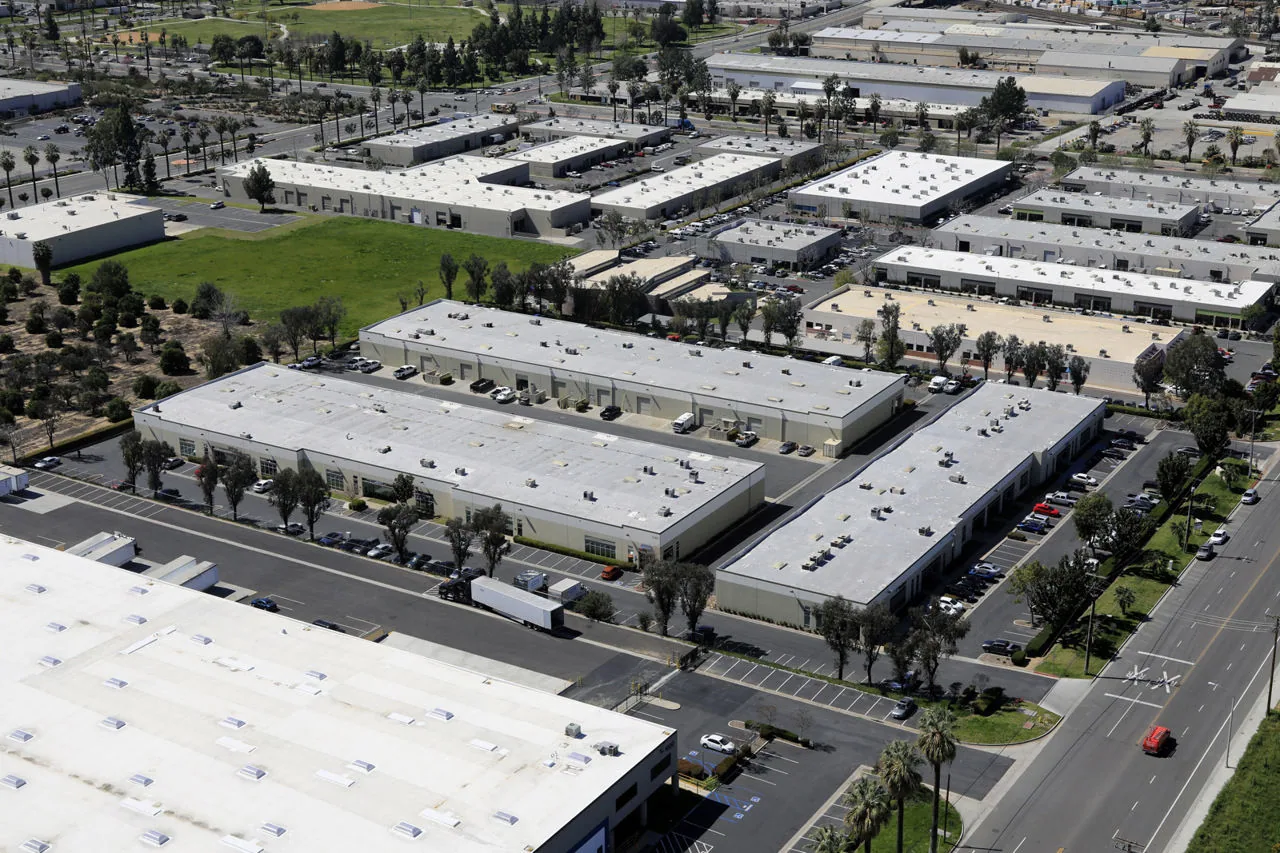 Commercial Roofing in Hunter Industrial Park, Riverside